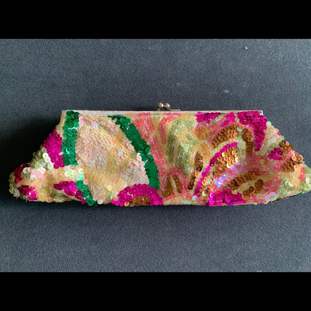Sequins clutch